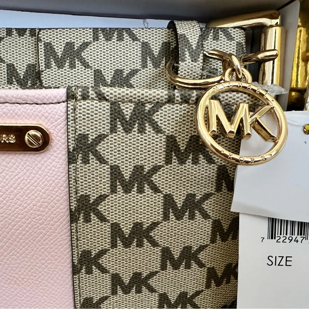 NWT Michael Kors Adjustable belt bag - Picture 5 of 6